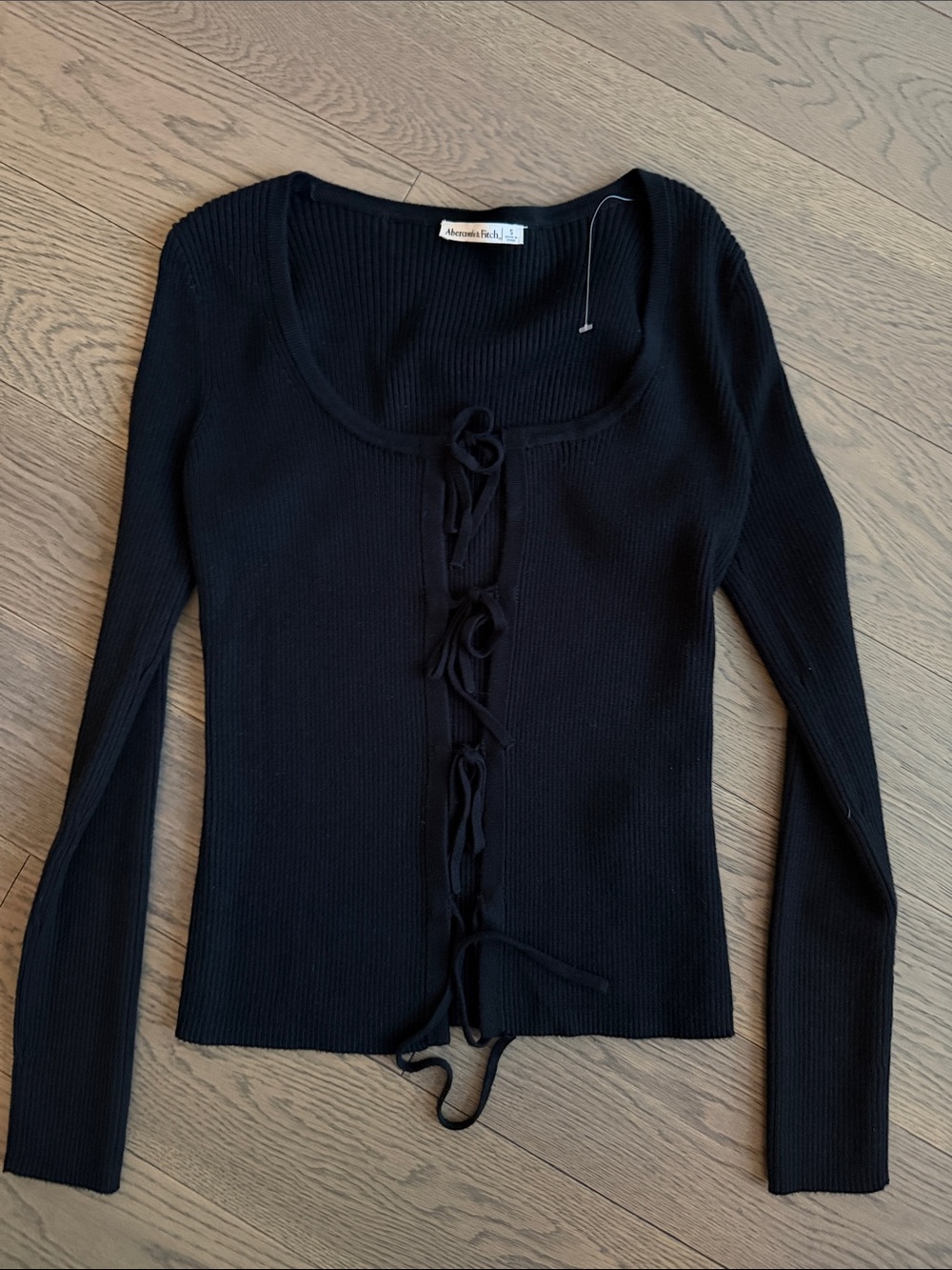 Abercrombie and Fitch top